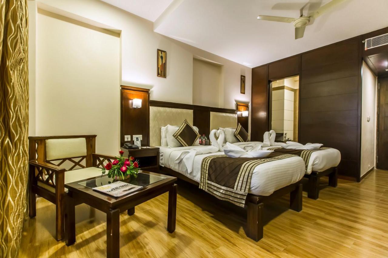 Hotel Golden Manor Τζαϊπούρ Εξωτερικό φωτογραφία