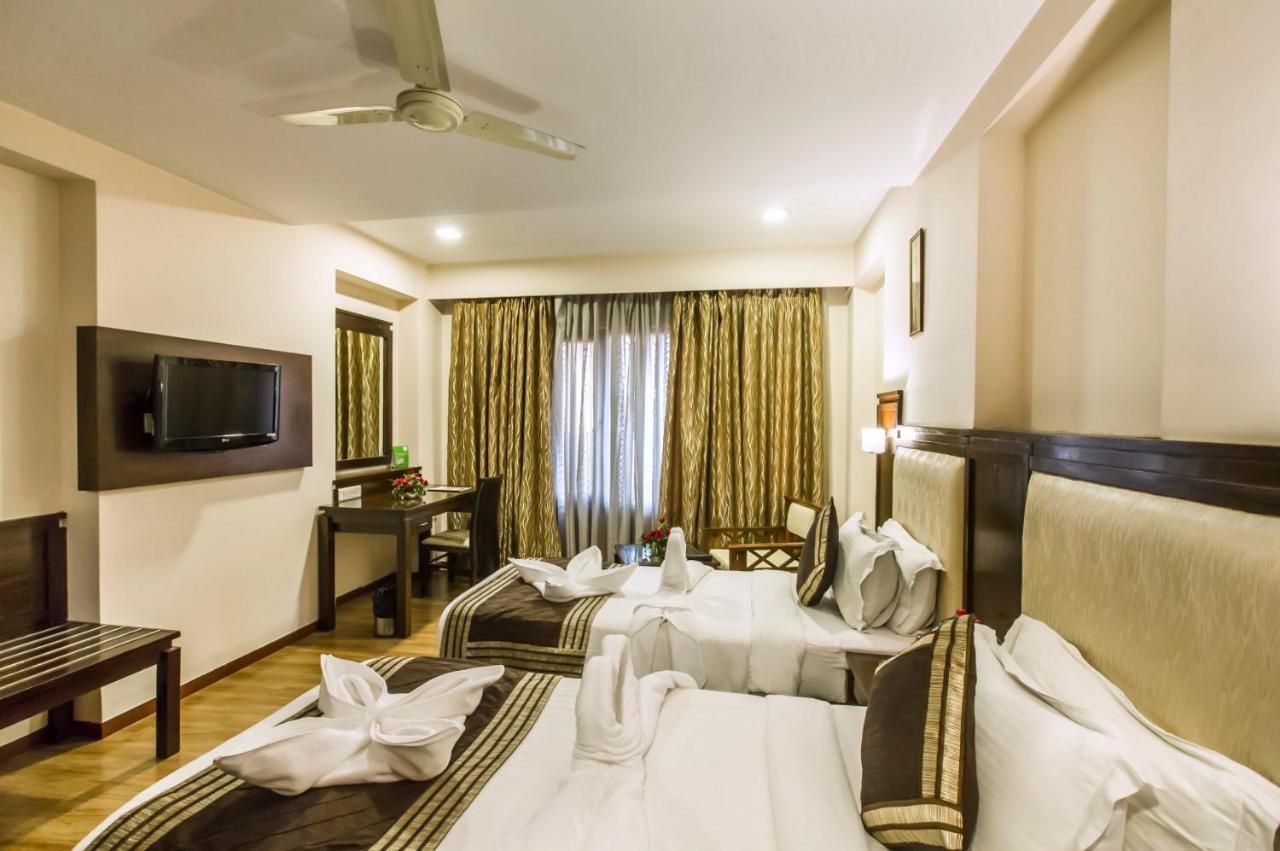 Hotel Golden Manor Τζαϊπούρ Εξωτερικό φωτογραφία