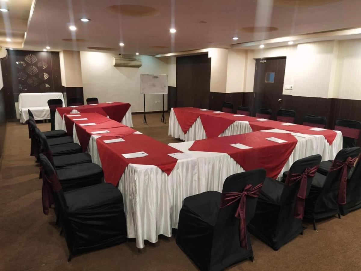 Hotel Golden Manor Τζαϊπούρ Εξωτερικό φωτογραφία