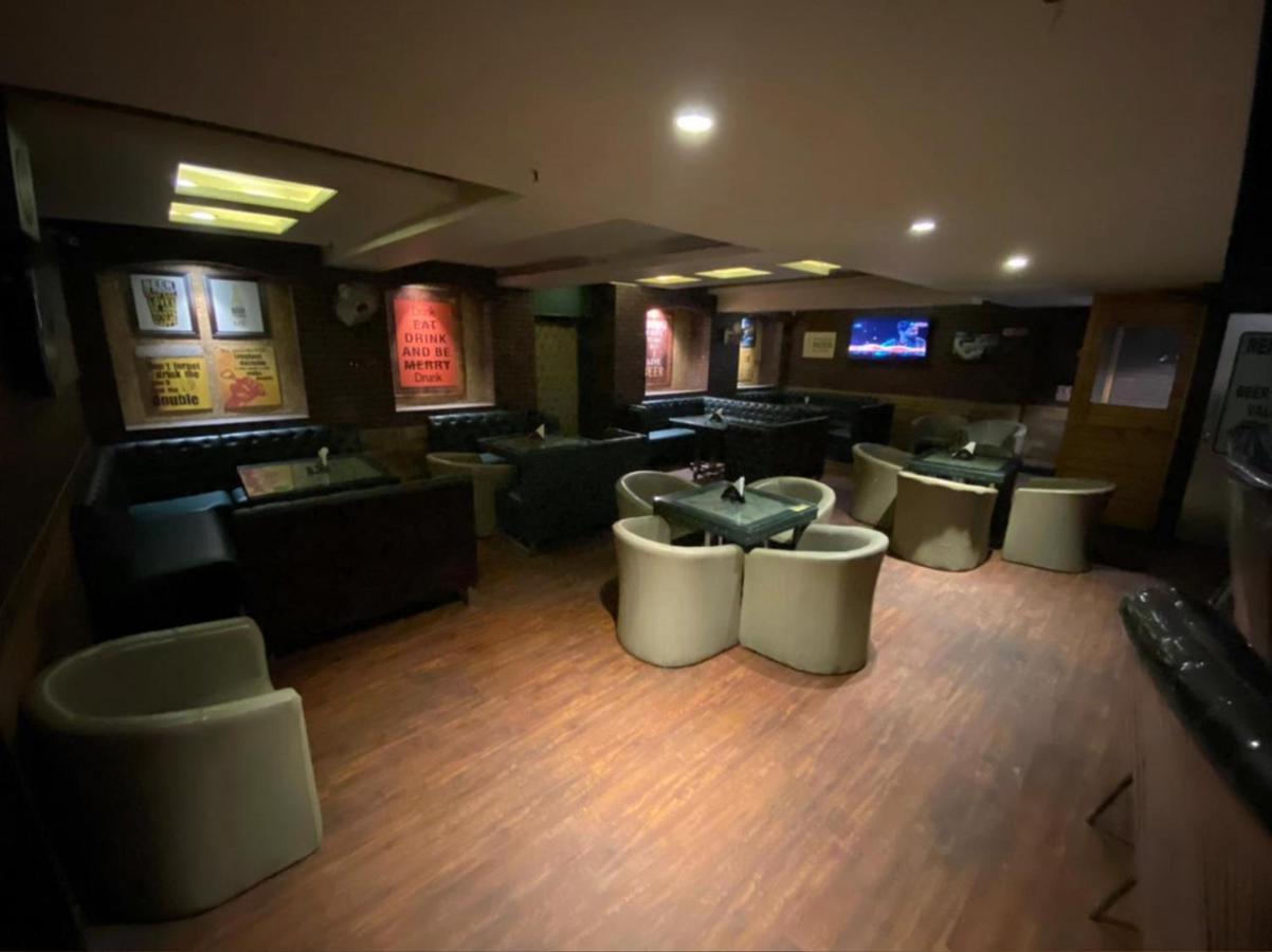 Hotel Golden Manor Τζαϊπούρ Εξωτερικό φωτογραφία